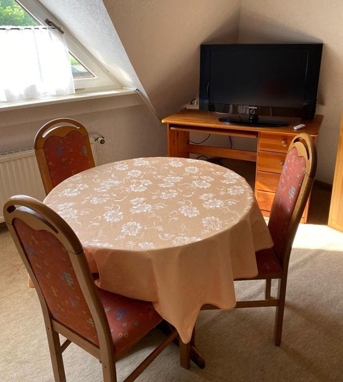 Thomasburg Hof Kueselberg B&B 외부 사진